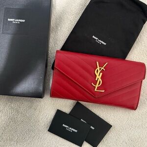 YSL, Saint laurent Cassandre Wallet 4️⃣2️⃣5️⃣